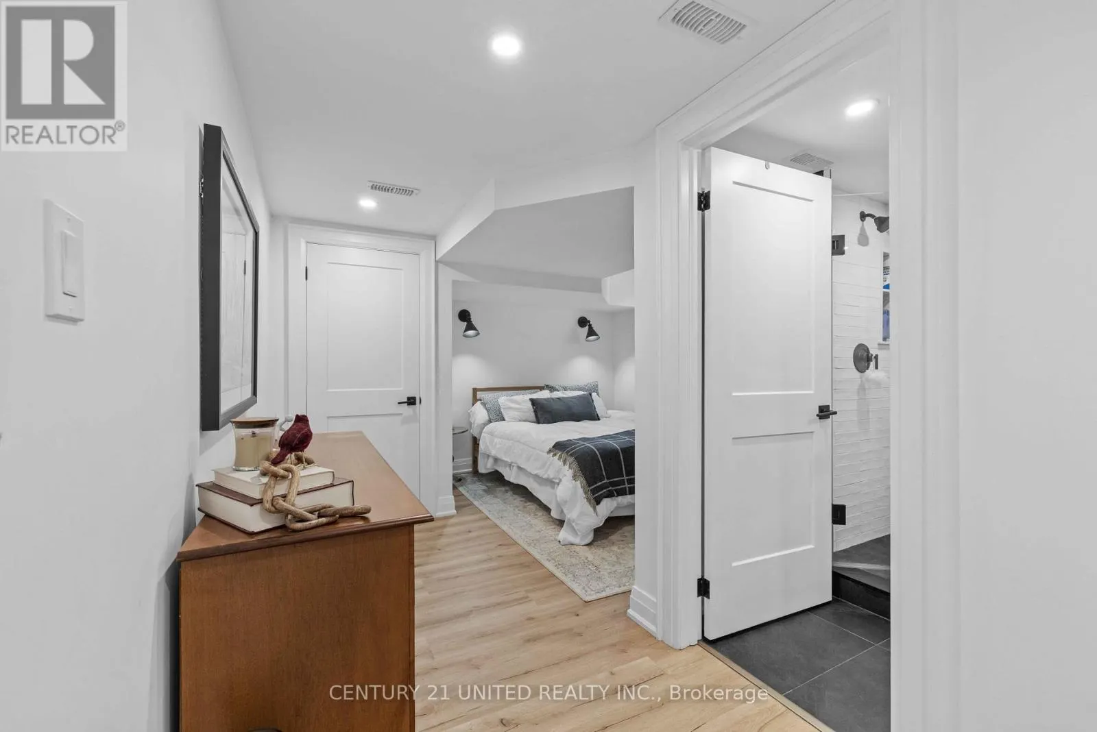 753 CHESTERFIELD AVENUE