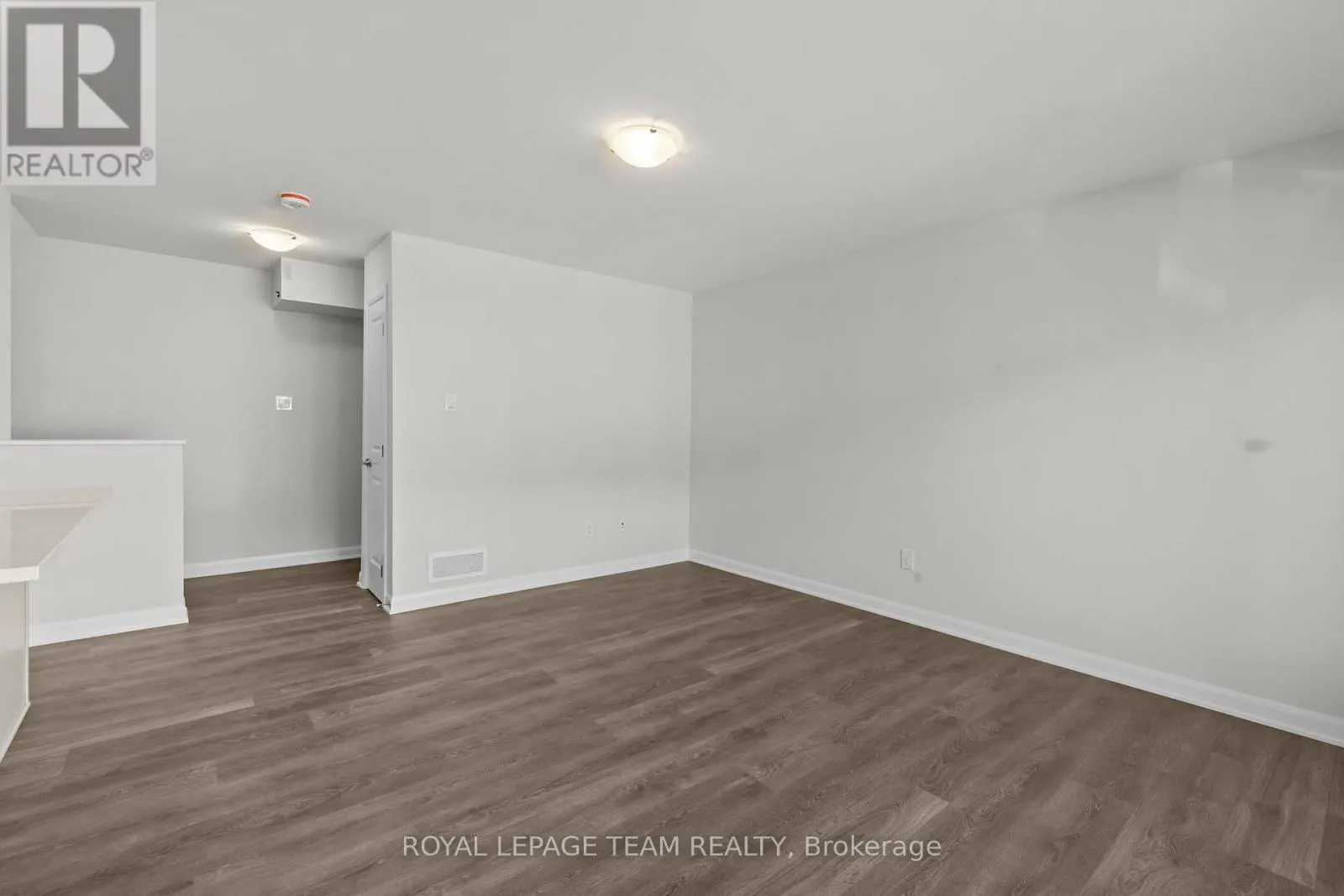 931 CREEKWAY PRIVATE
