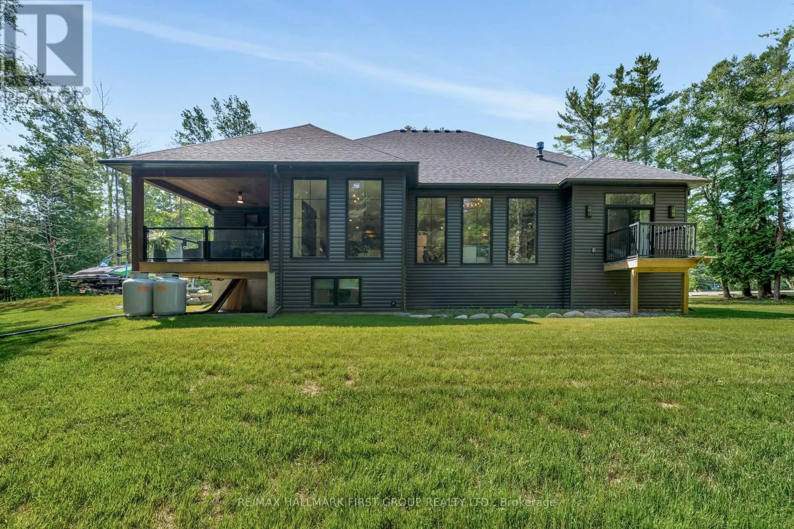 376 WHITES ROAD