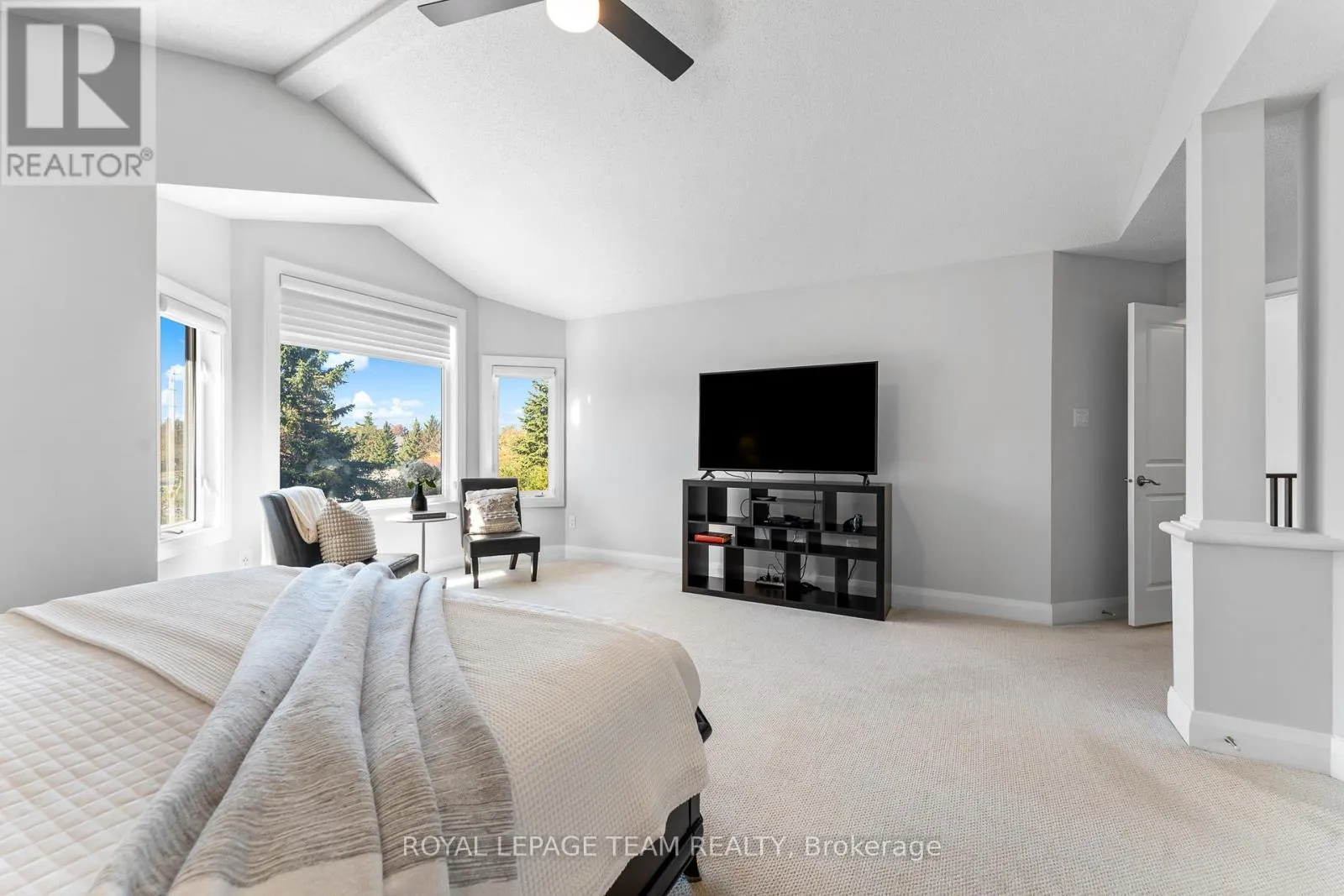 320 SUGAR PINE CRESCENT