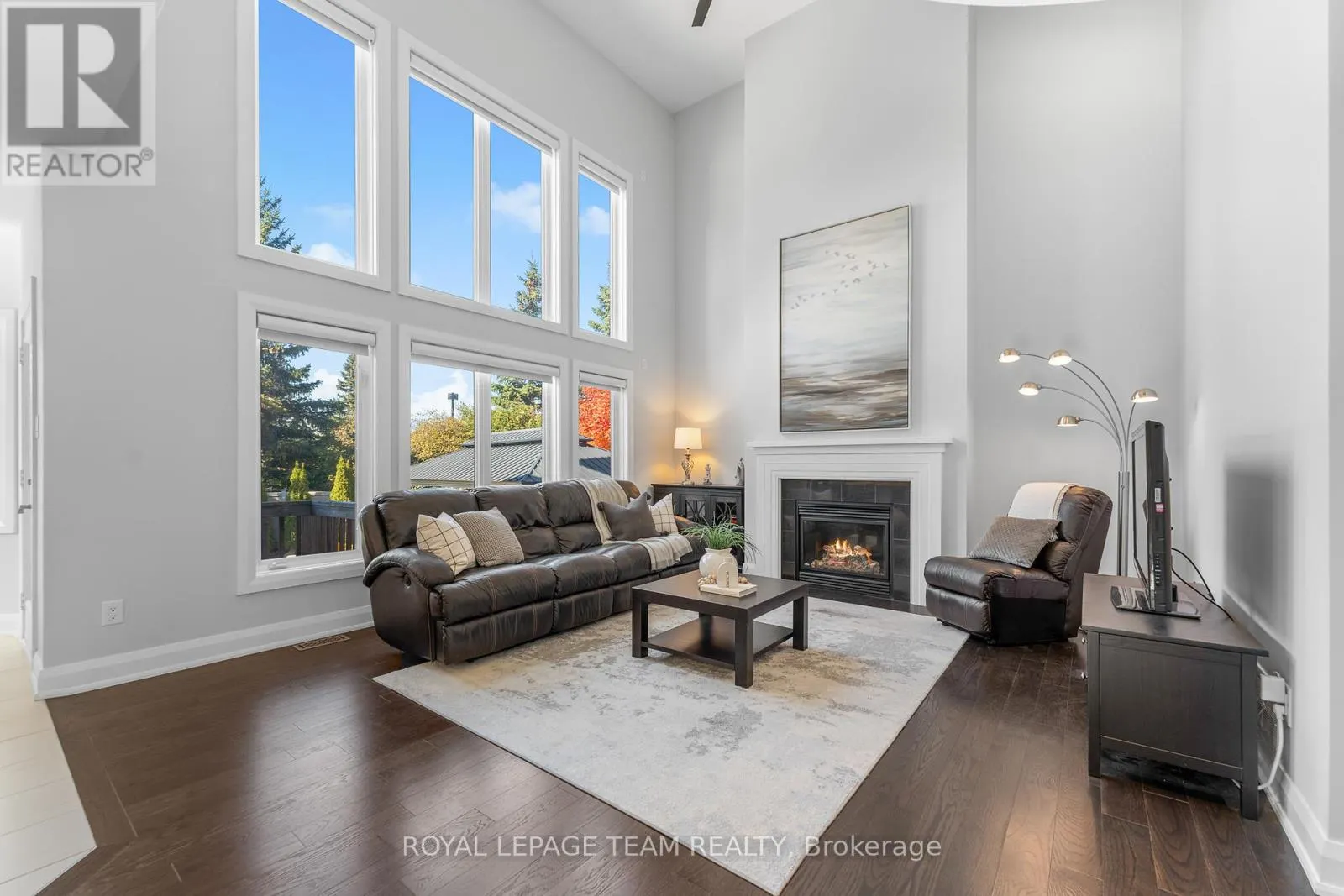 320 SUGAR PINE CRESCENT