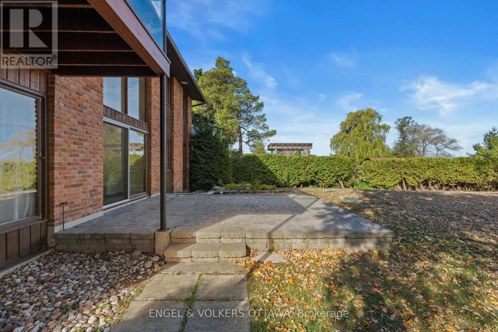 263 GRANDVIEW ROAD
