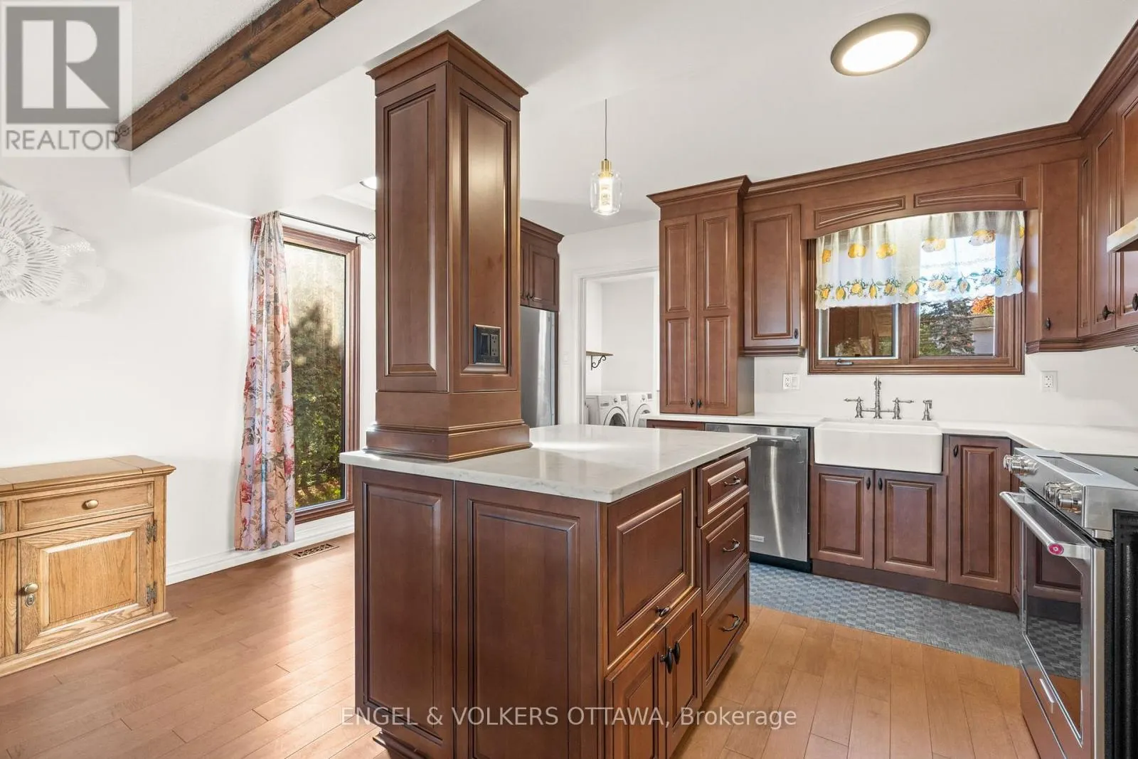 263 GRANDVIEW ROAD