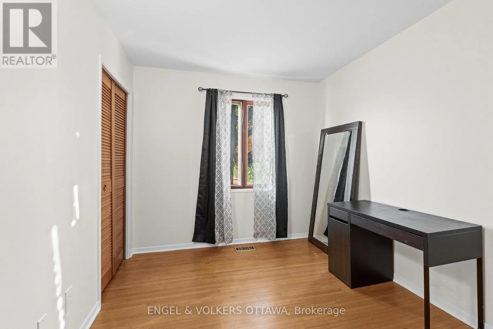 263 GRANDVIEW ROAD