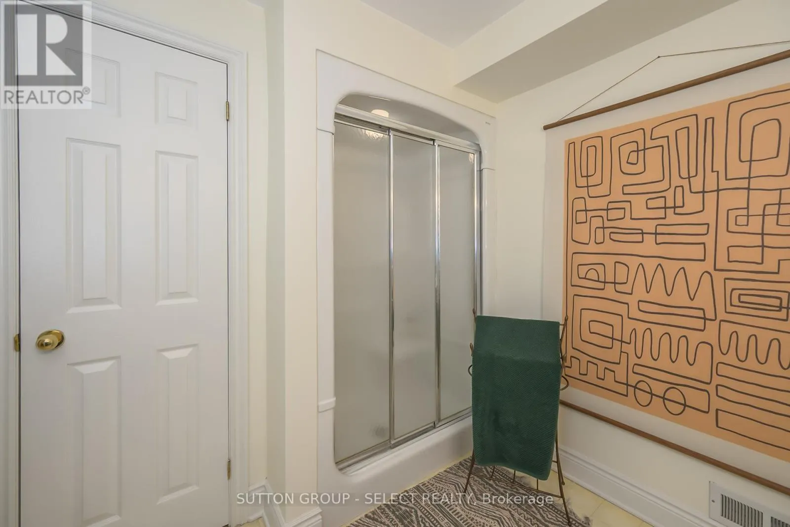 28 - 40 QUINELLA DRIVE, #28