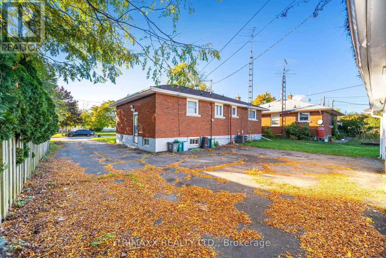 60 PARKDALE DRIVE