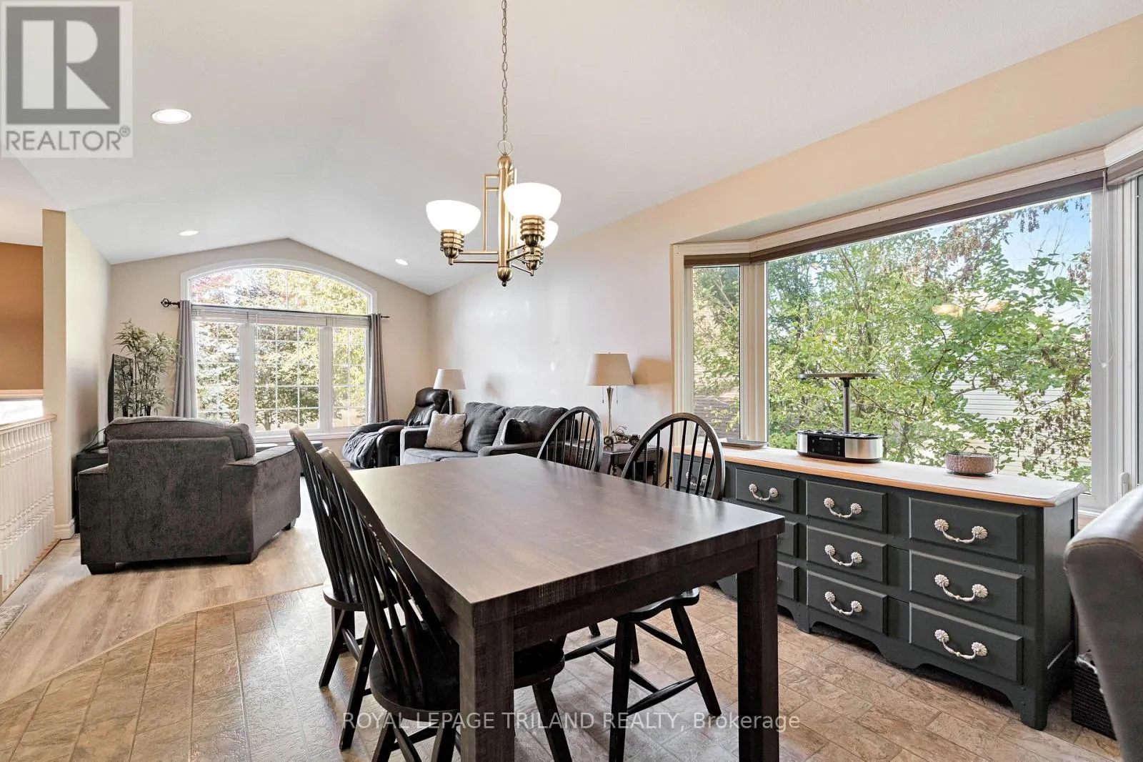 3805 TRILLIUM DRIVE