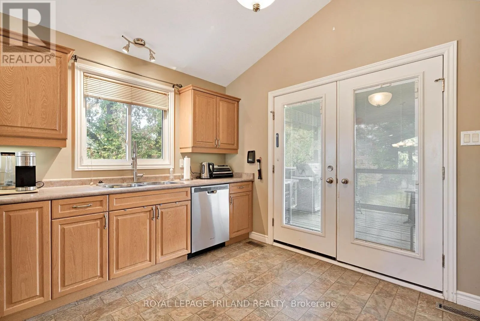 3805 TRILLIUM DRIVE