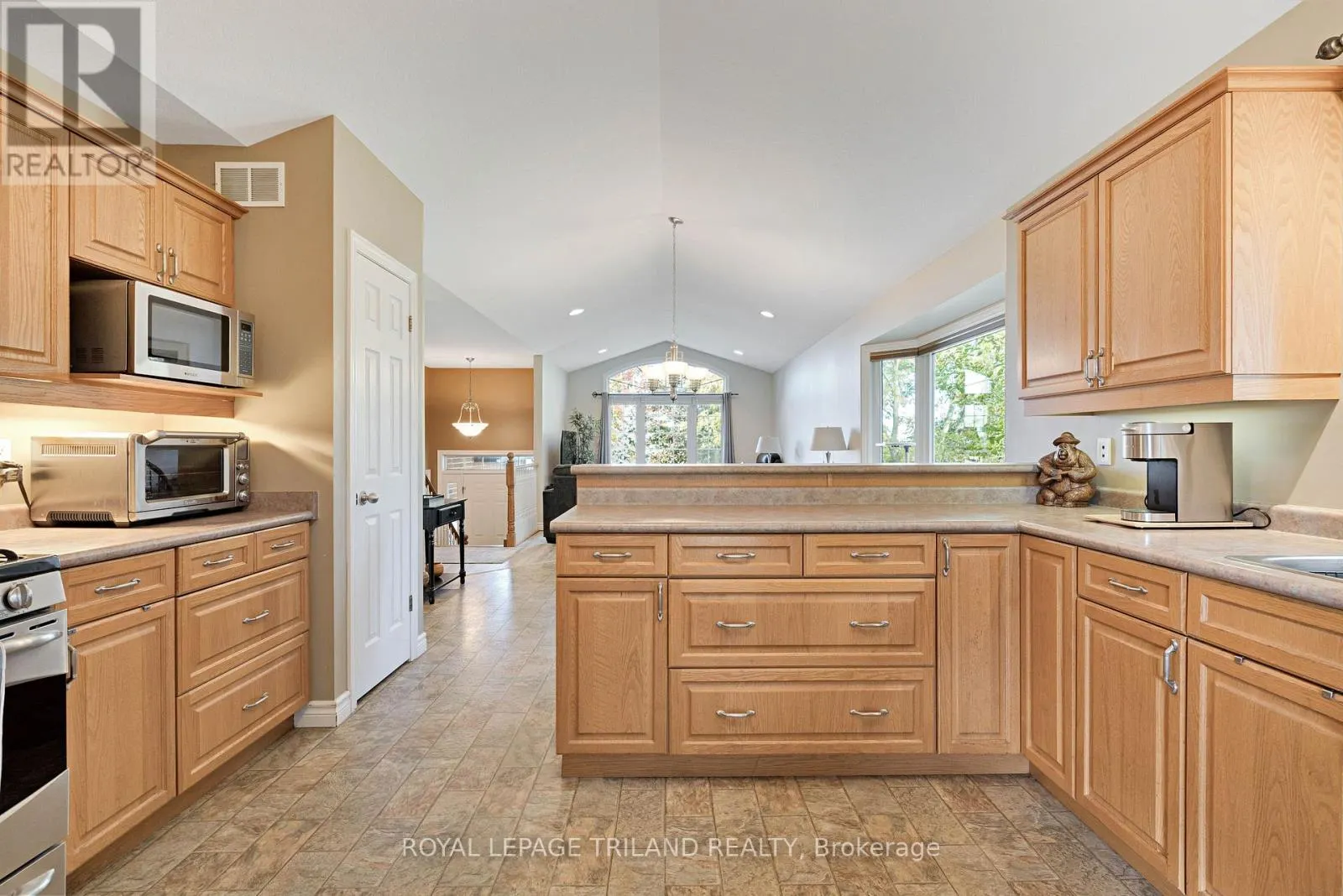 3805 TRILLIUM DRIVE