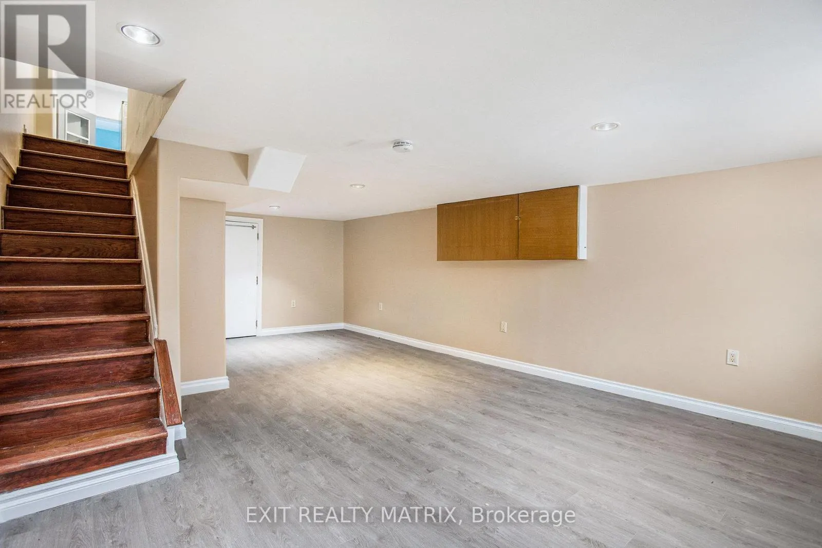 1 - 256 PARK PARK