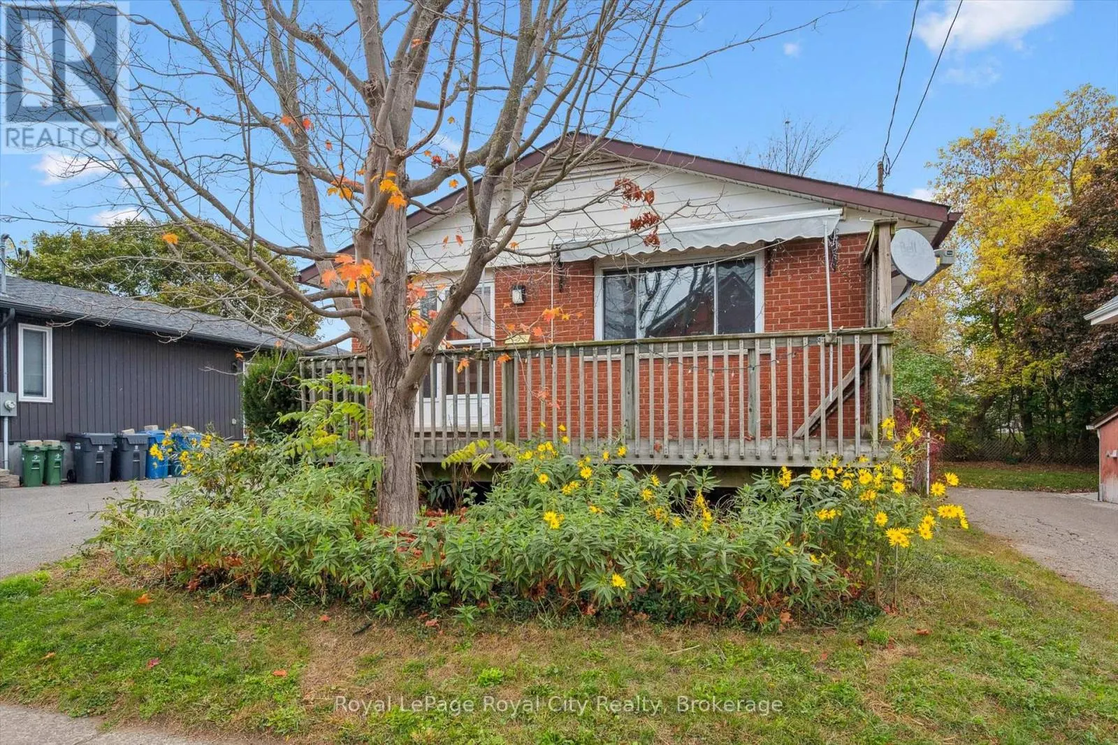 24 HOOPER STREET