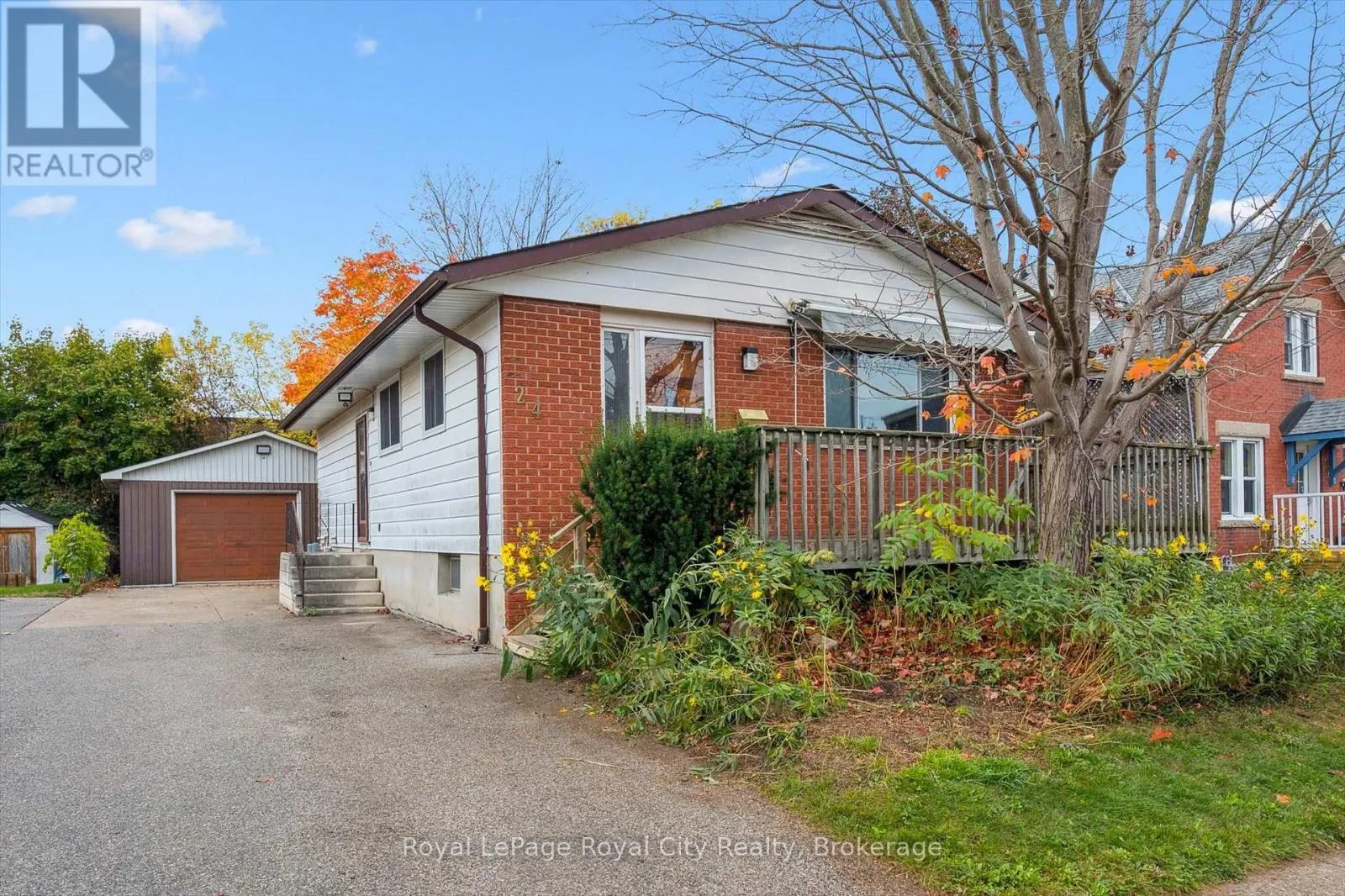 24 HOOPER STREET
