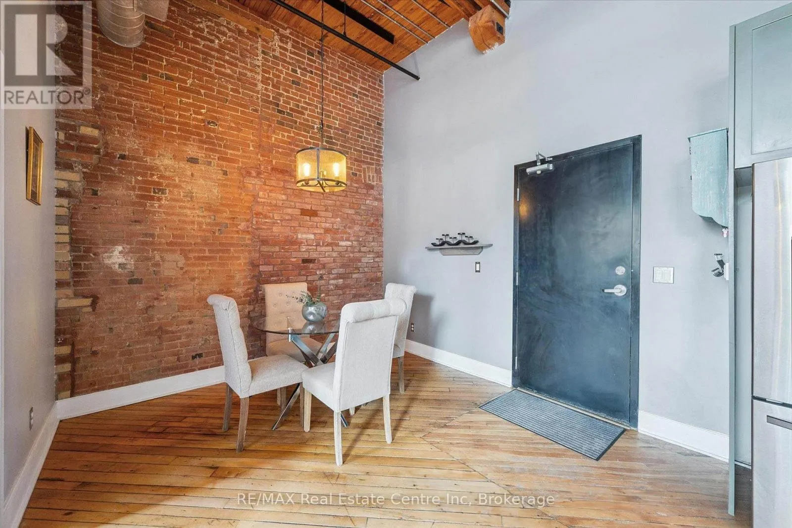 122 - 26 ONTARIO STREET, #122