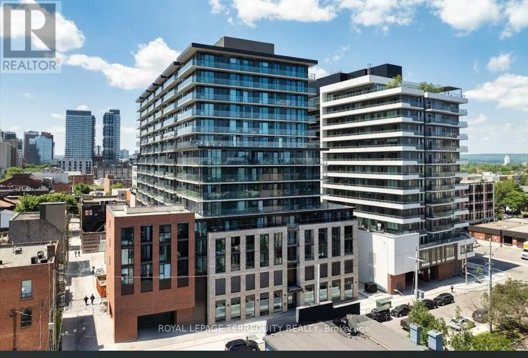 812 - 1 JARVIS STREET