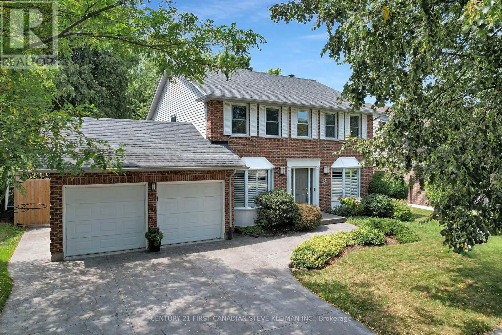 96 MERIDENE CRESCENT W