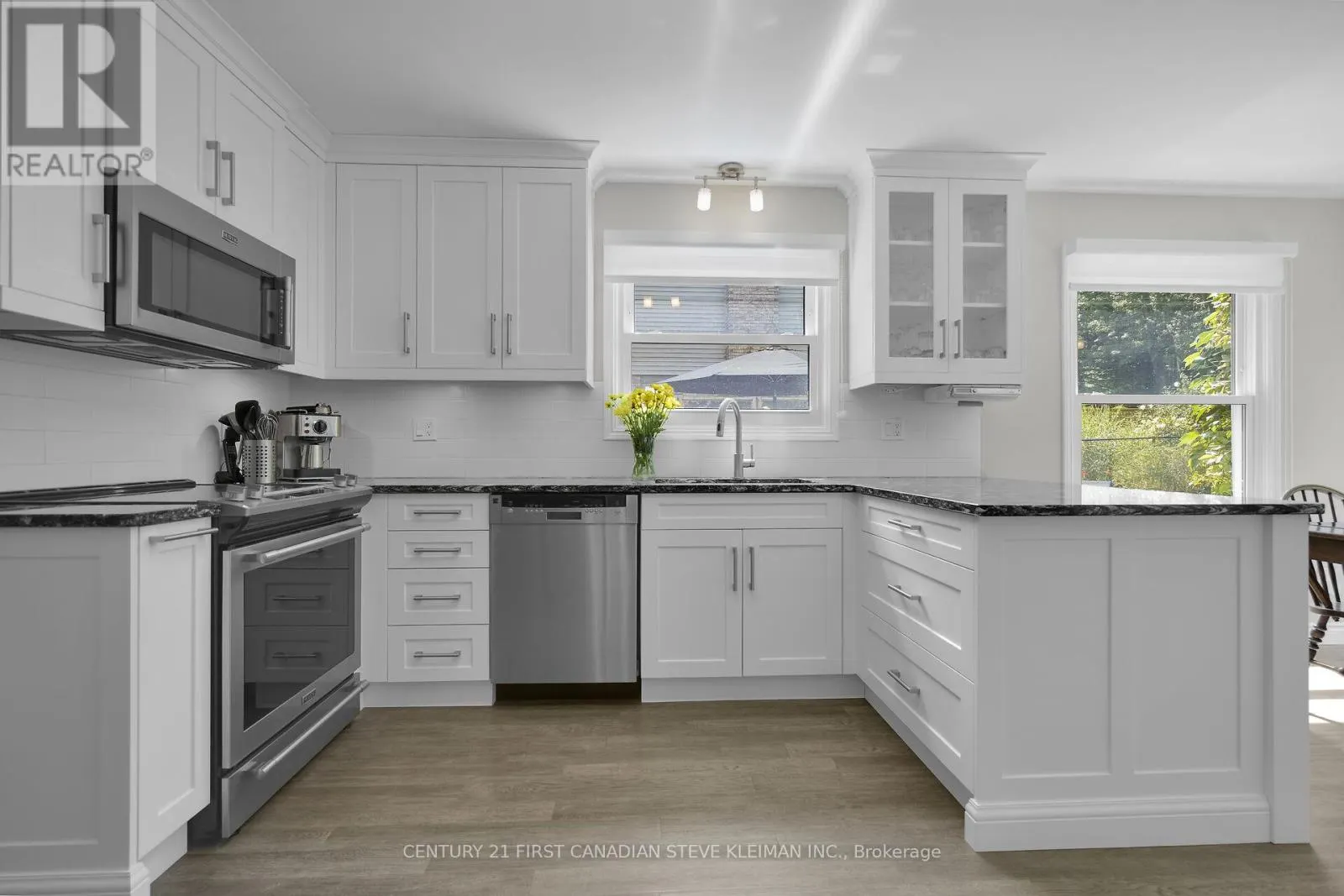 96 MERIDENE CRESCENT W