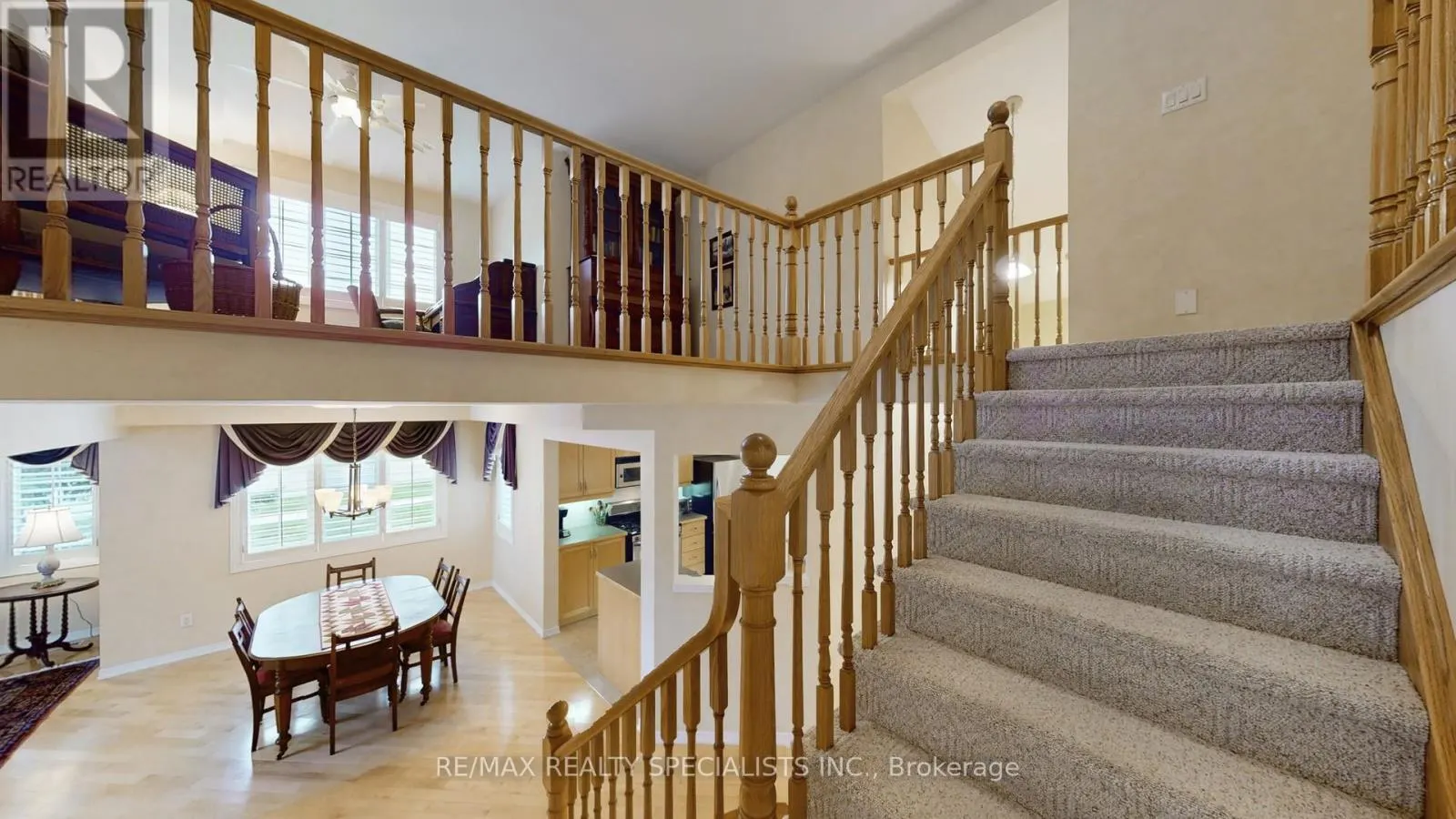 1 - 212 STONEHENGE DRIVE
