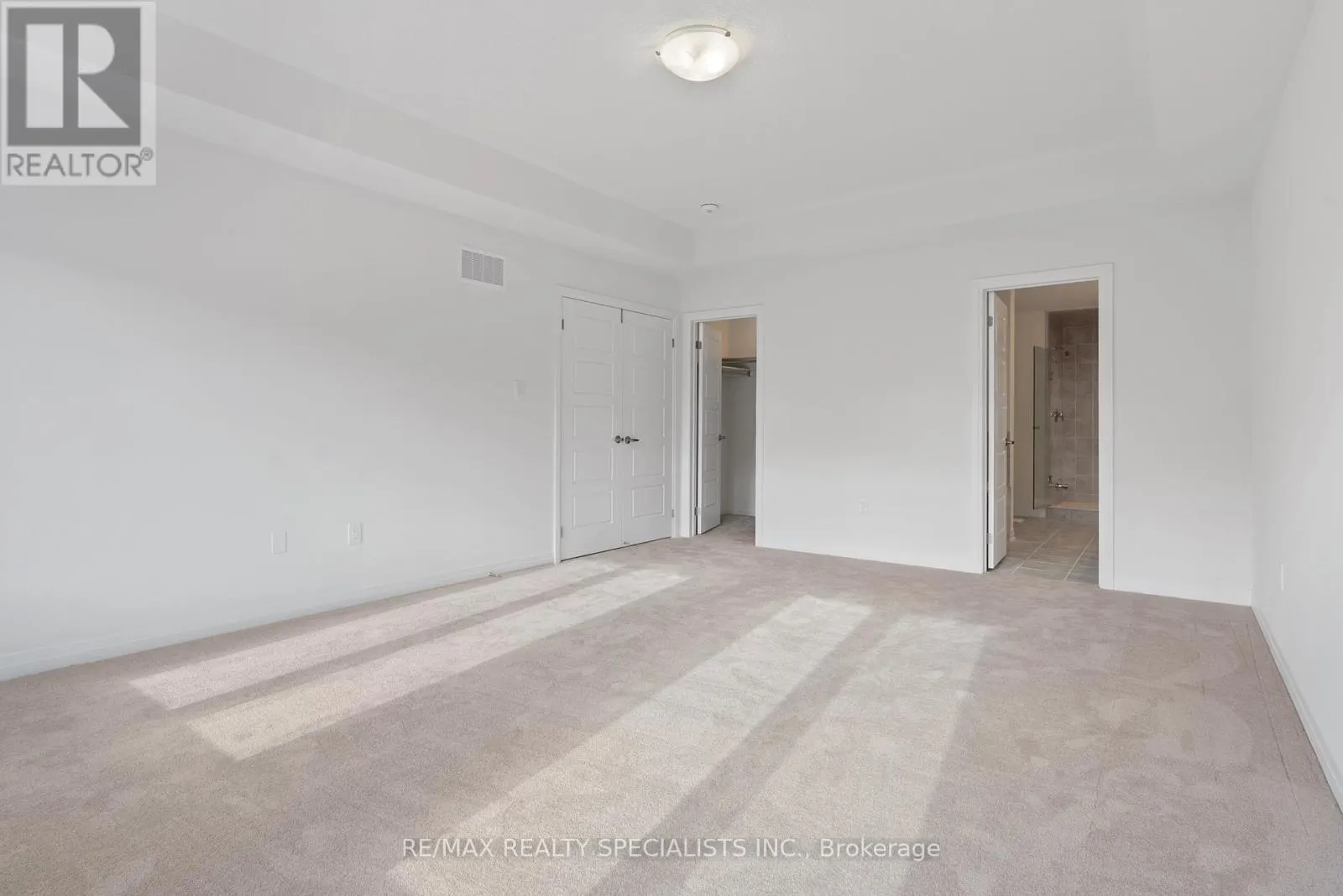 643 WINDWOOD DRIVE