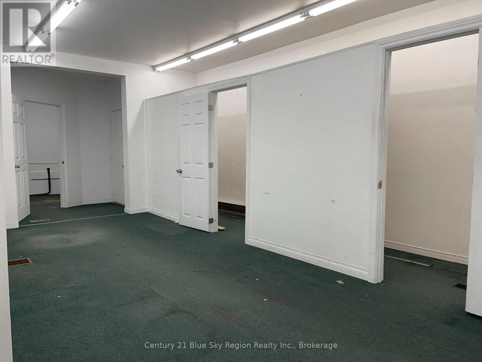 415/423 MAIN STREET E