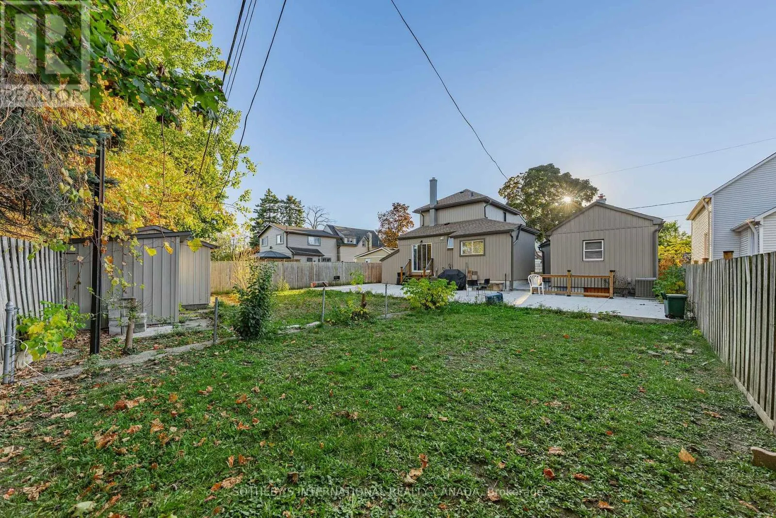 15 GRANTHAM AVENUE