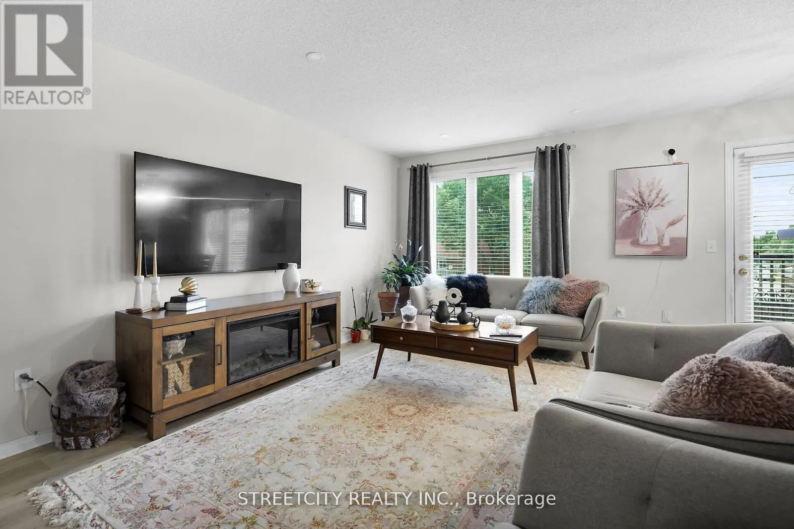 1 - 1320 SAVANNAH DRIVE, #1
