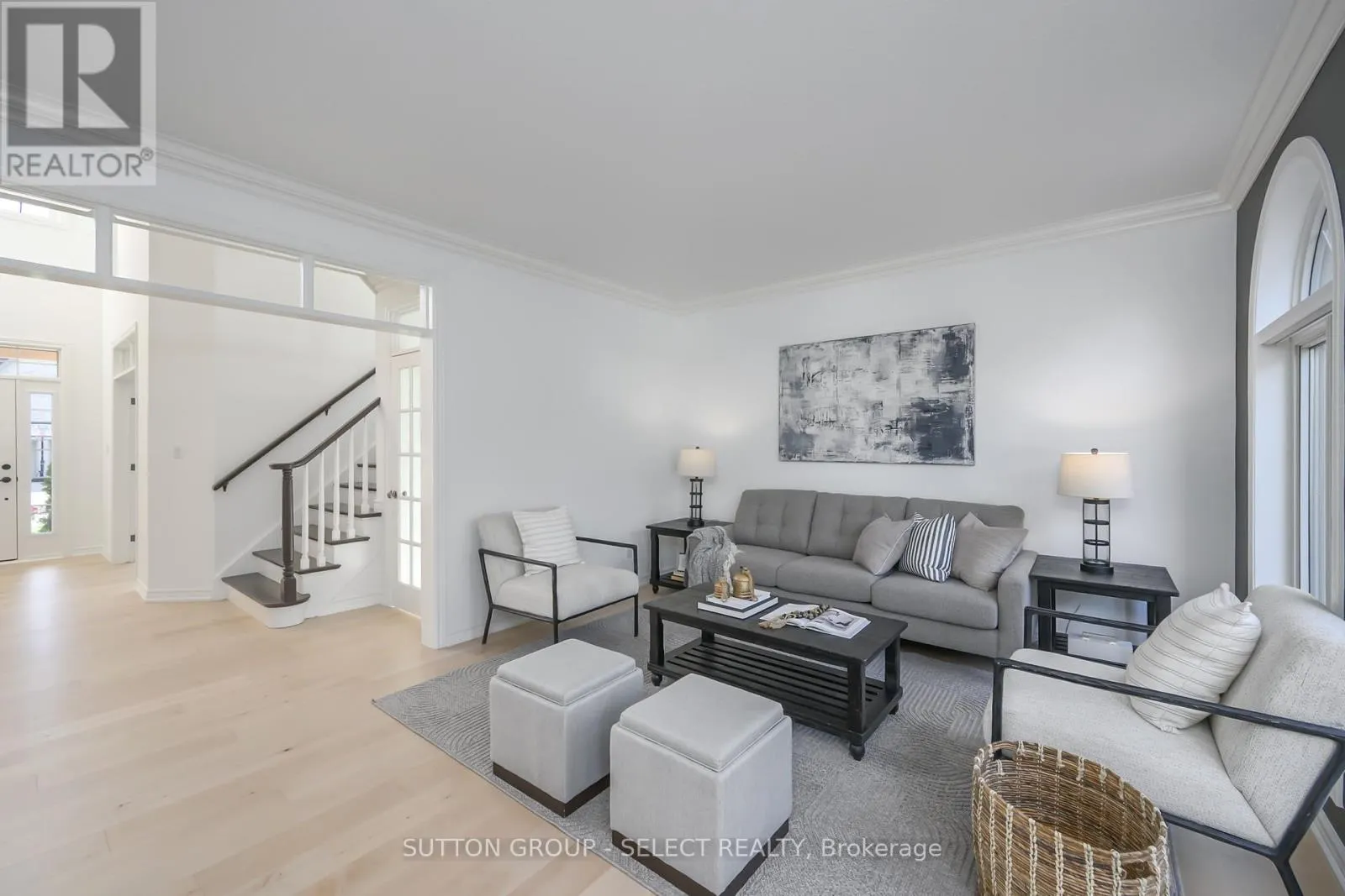 270 EAST RIVERTRACE WALK