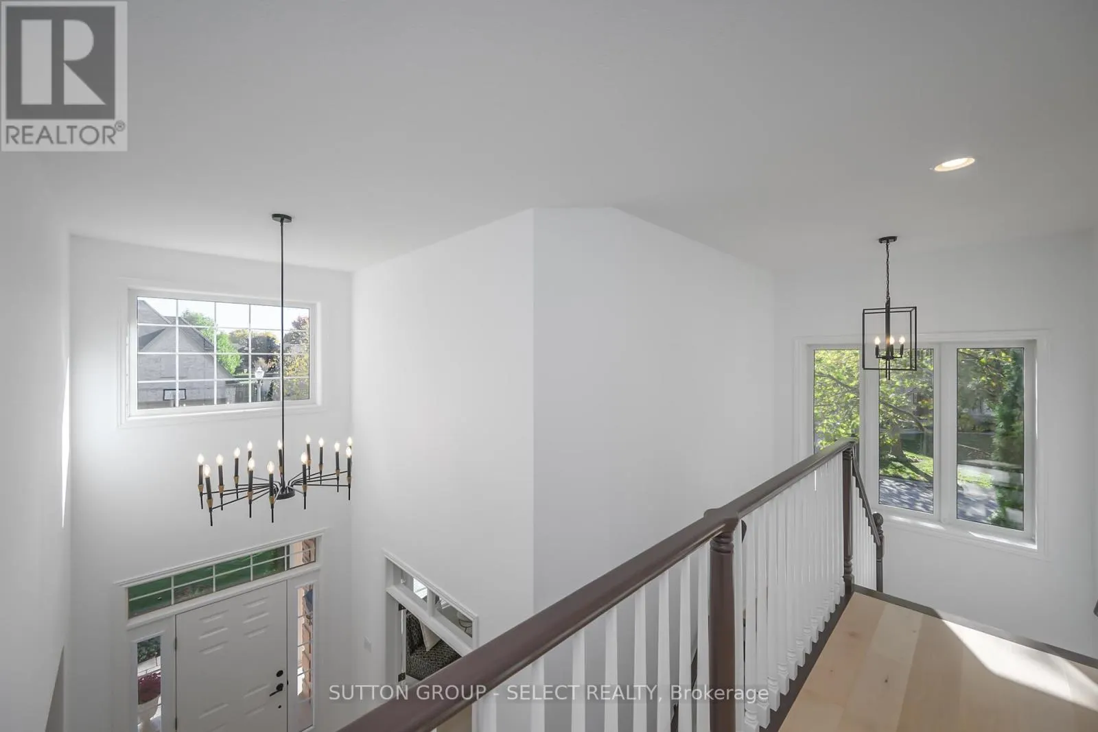 270 EAST RIVERTRACE WALK