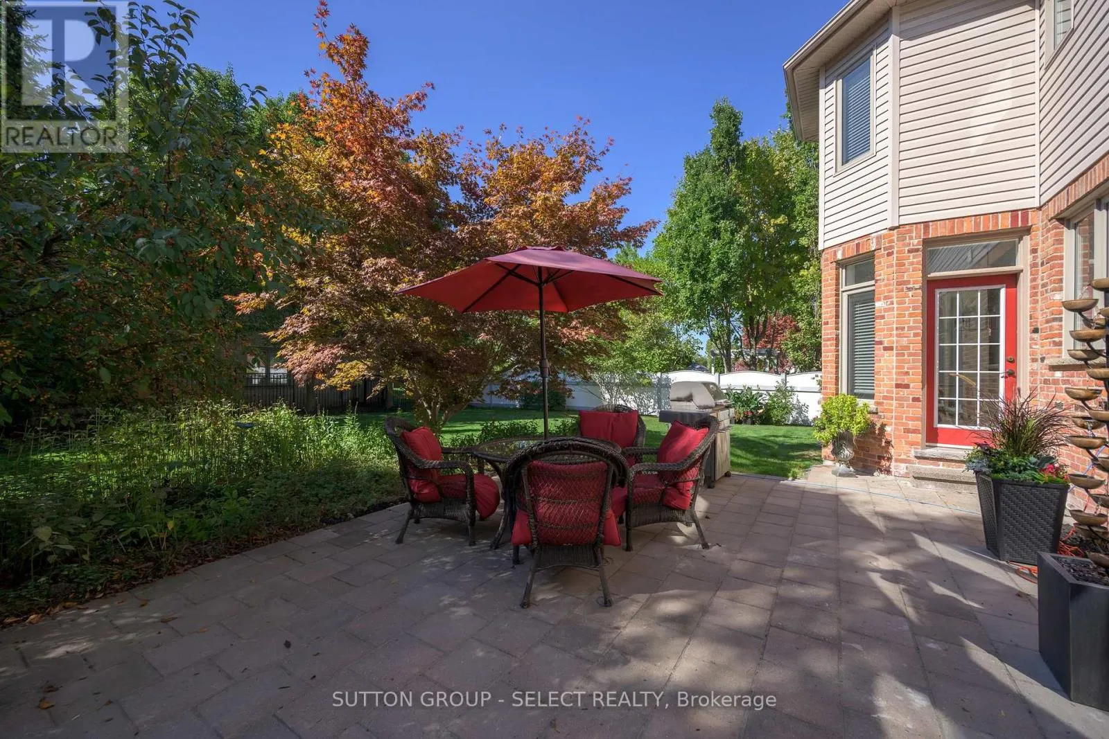 270 EAST RIVERTRACE WALK