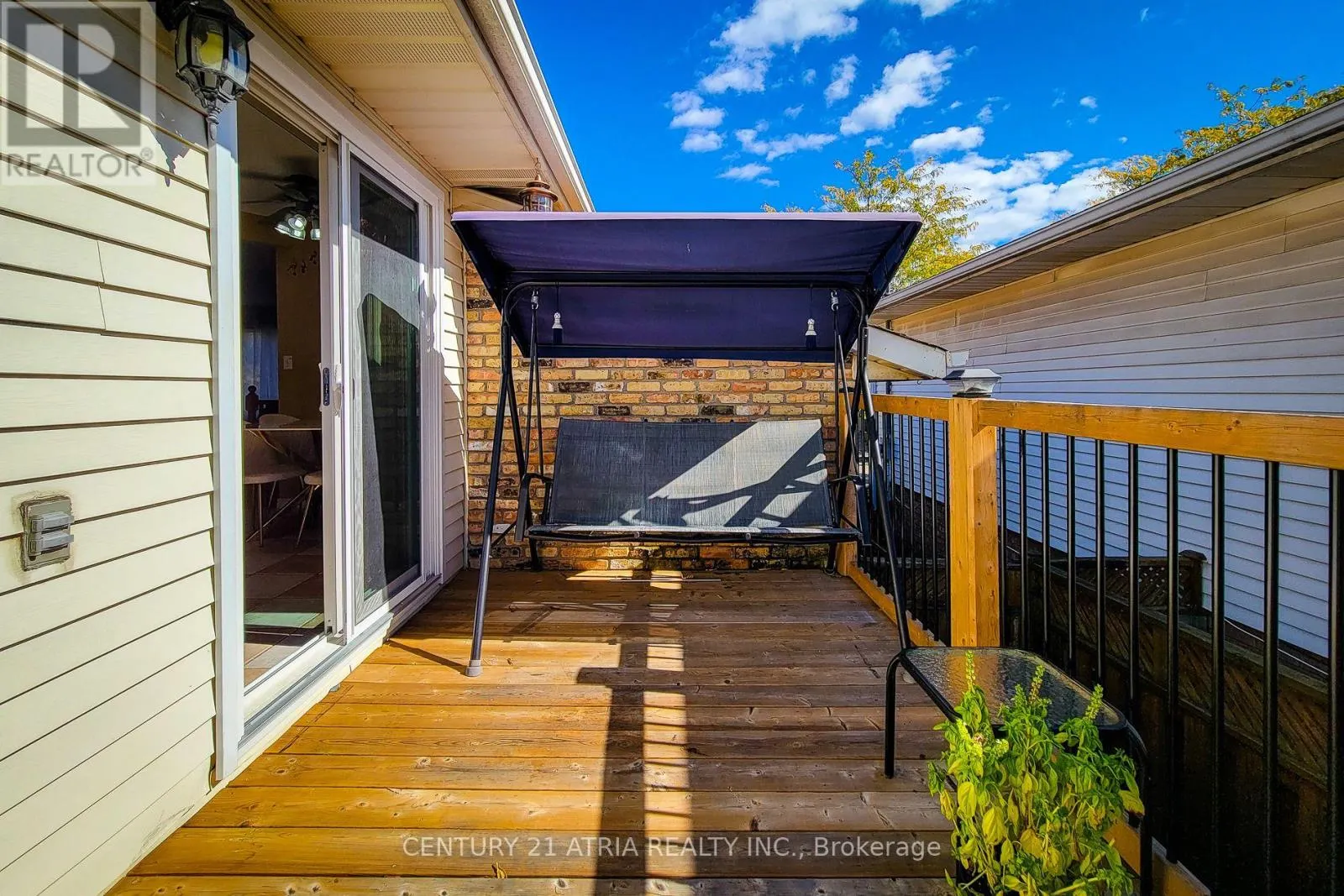 20 RAVINE ROAD