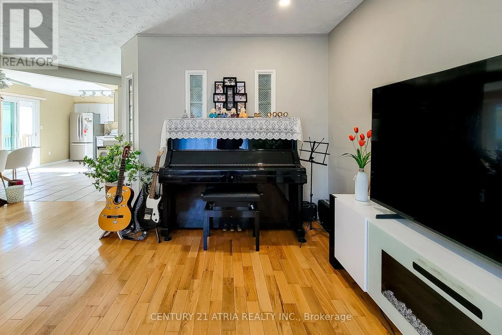 20 RAVINE ROAD