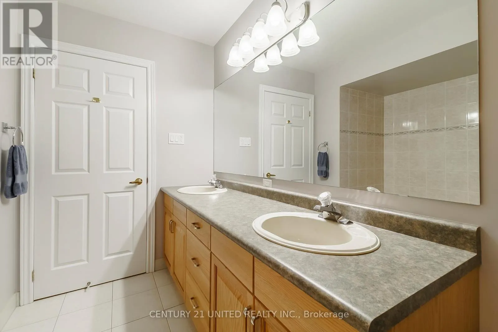 6 - 1850 CHERRYHILL ROAD, #6