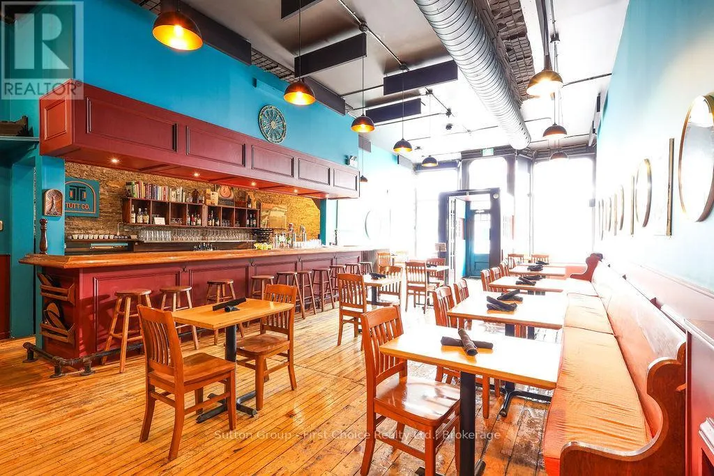 MAIN - 159 QUEEN STREET E, #main