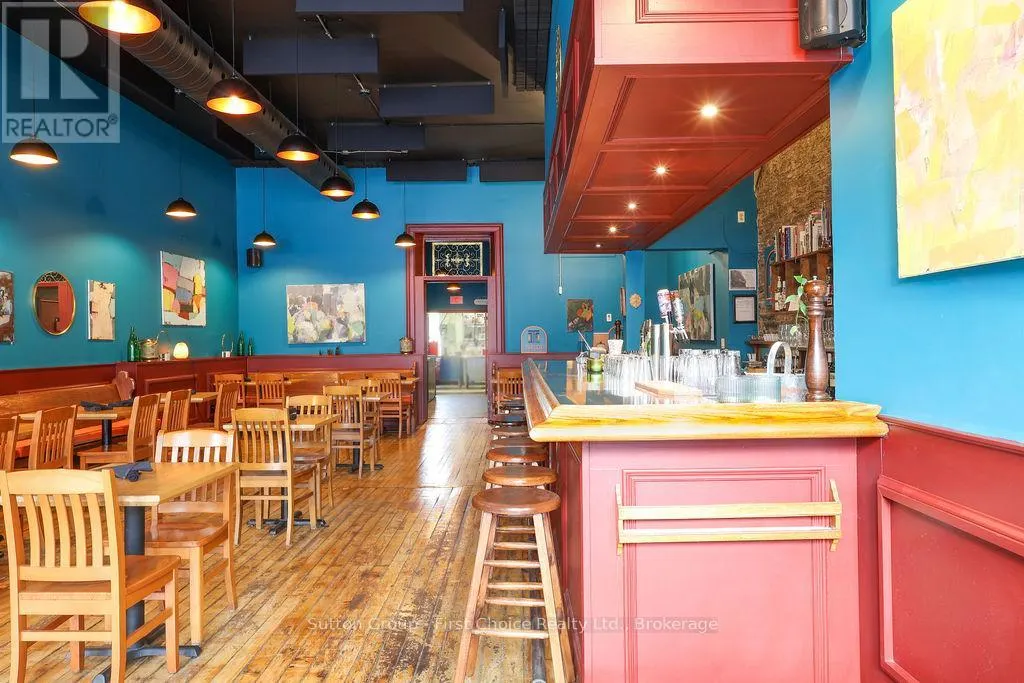 MAIN - 159 QUEEN STREET E, #main