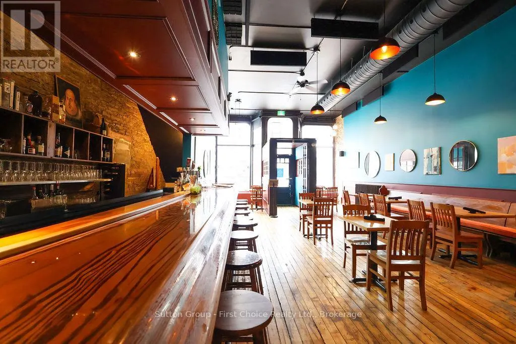 MAIN - 159 QUEEN STREET E, #main