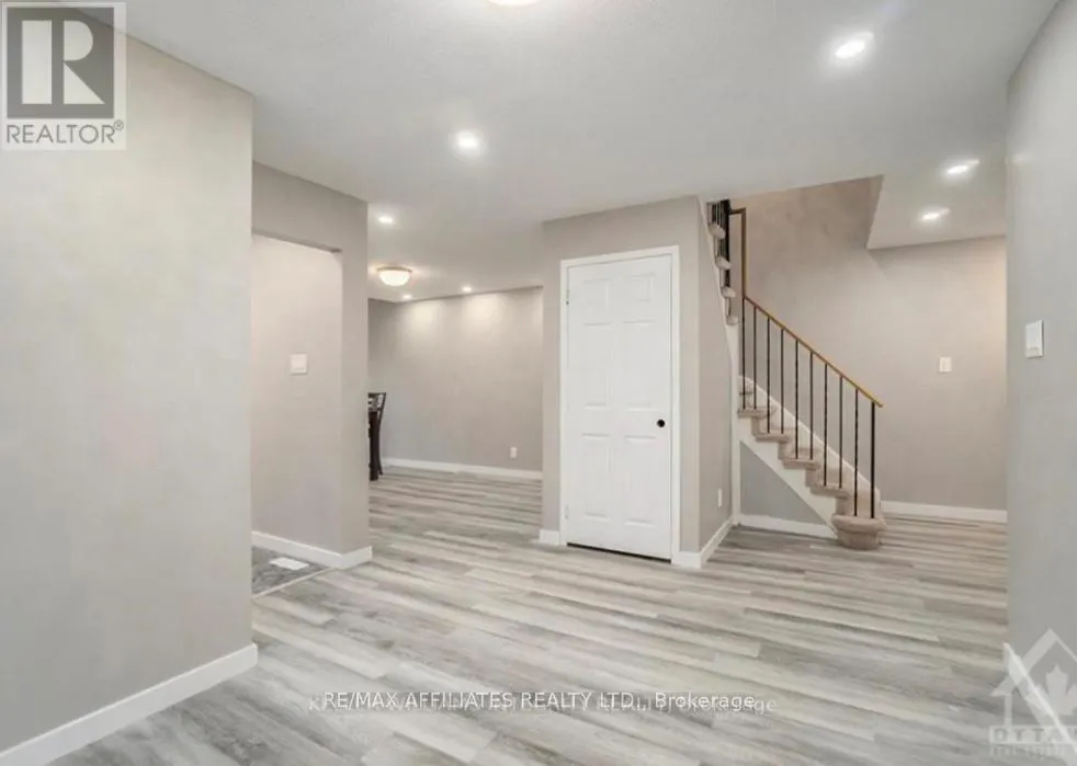 563 LATOUR CRESCENT