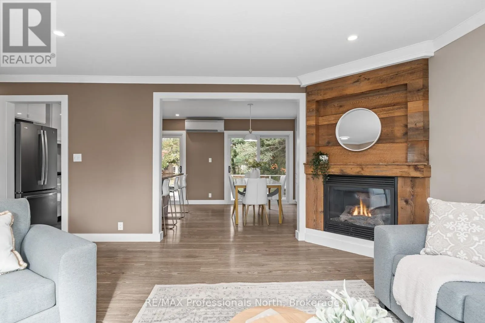 11 ANDREA DRIVE