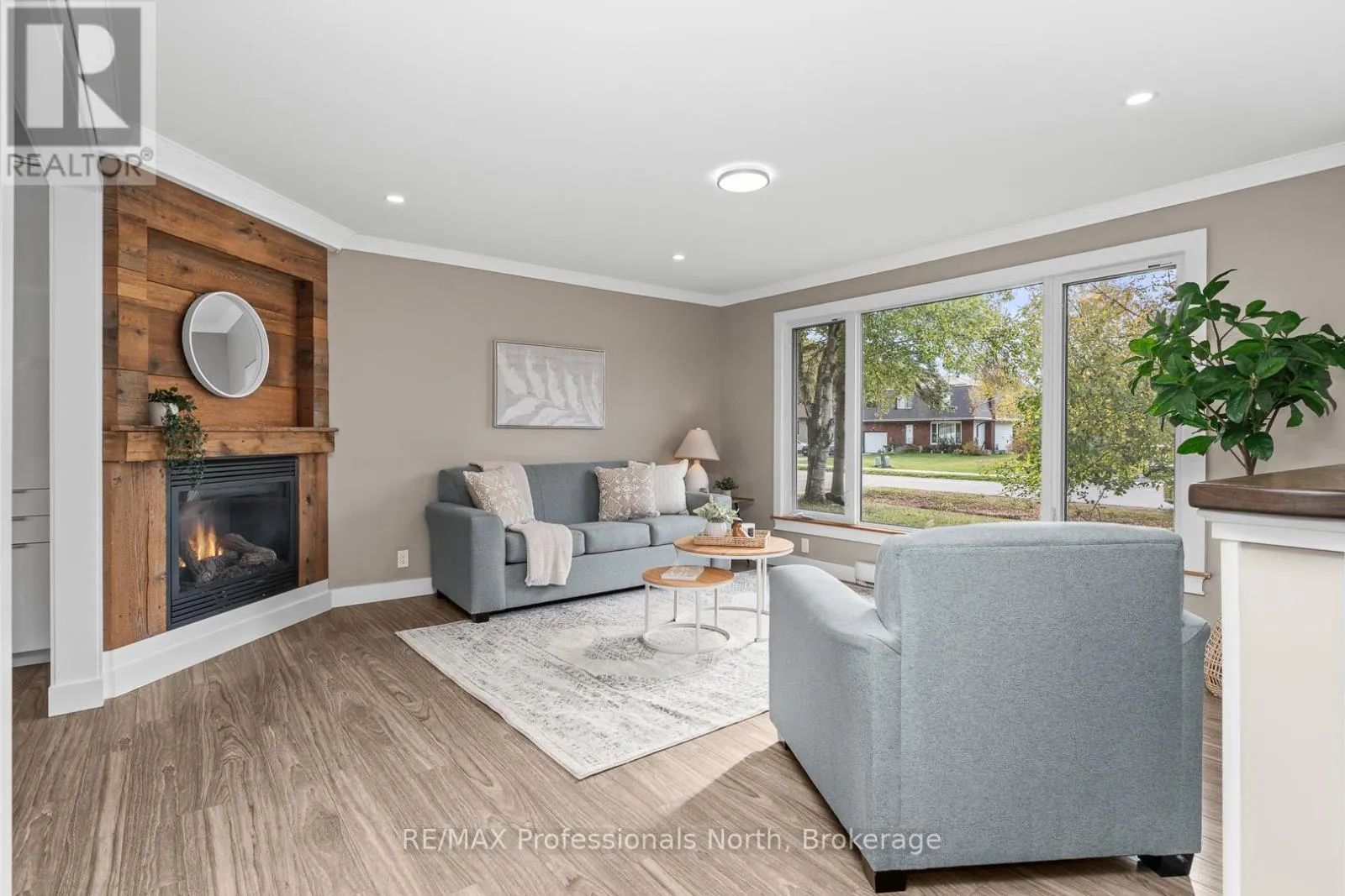 11 ANDREA DRIVE