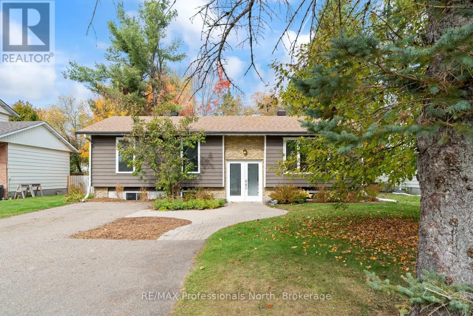 11 ANDREA DRIVE