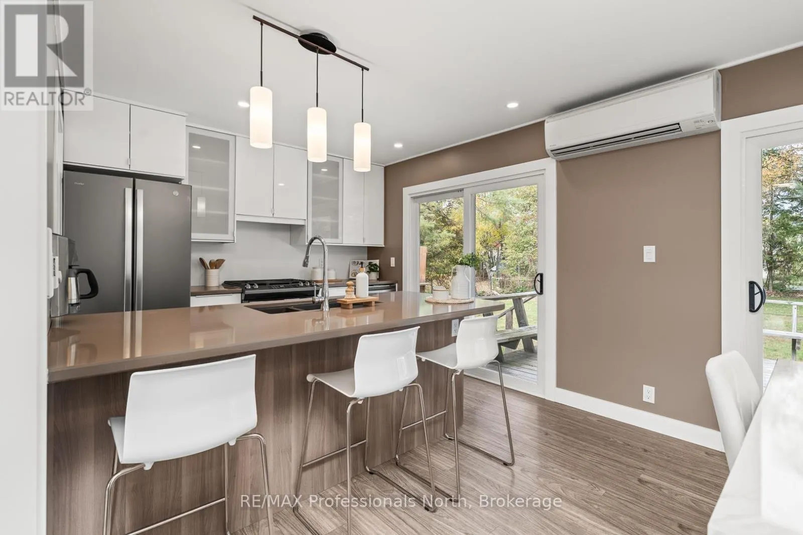 11 ANDREA DRIVE