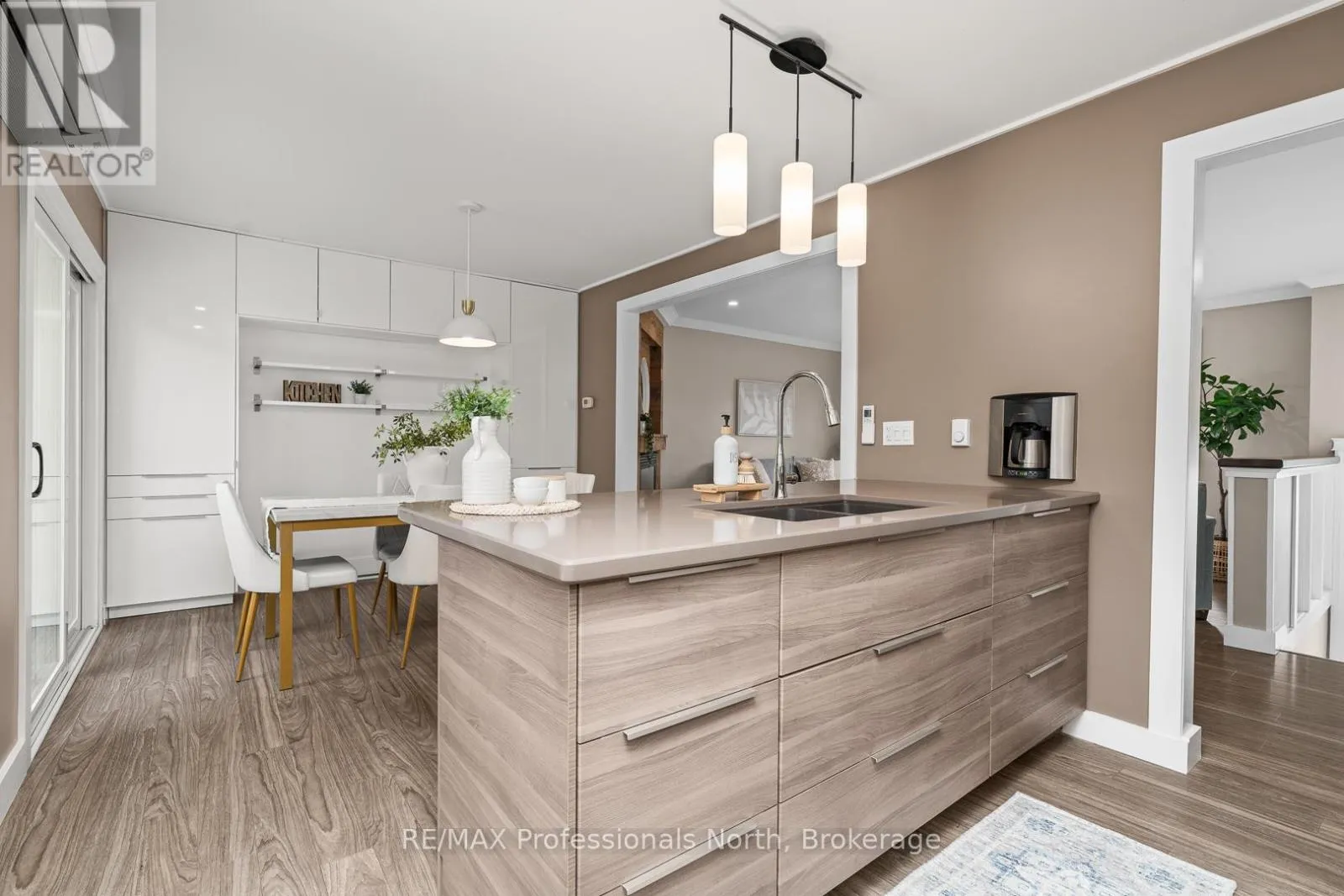 11 ANDREA DRIVE