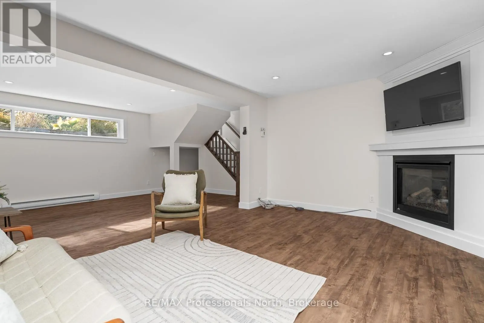 11 ANDREA DRIVE