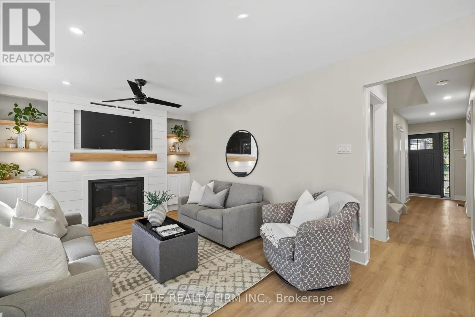 107 CHESWICK CIRCLE