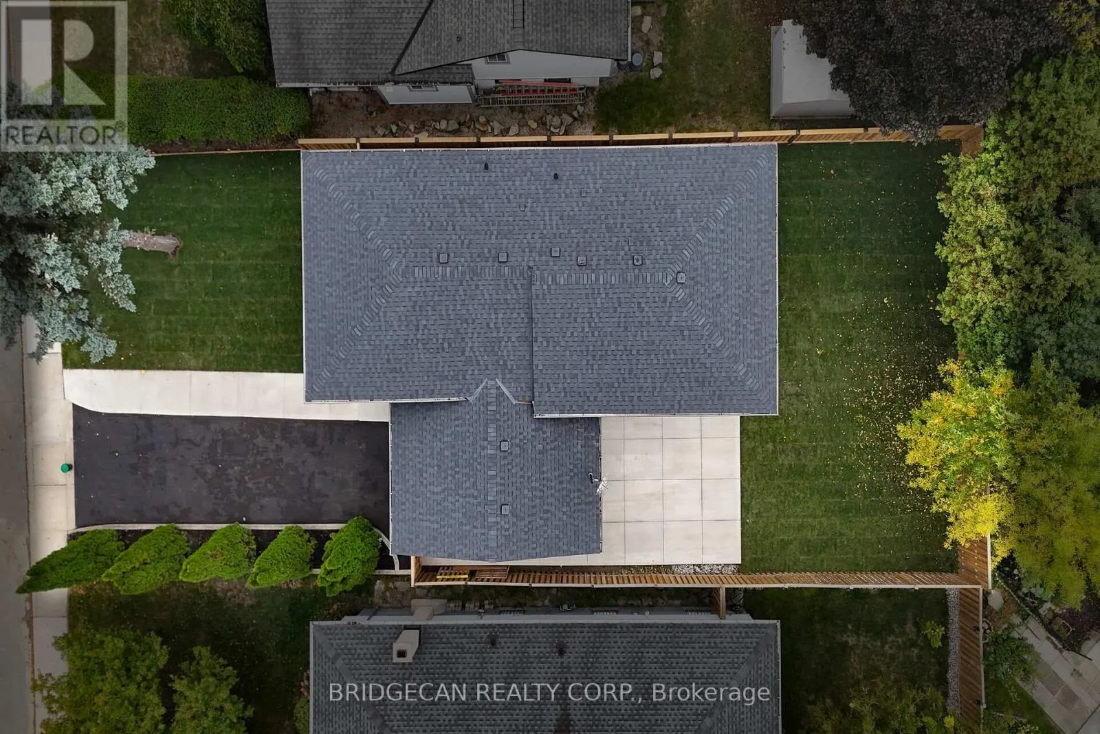 121 APPLEFORD ROAD