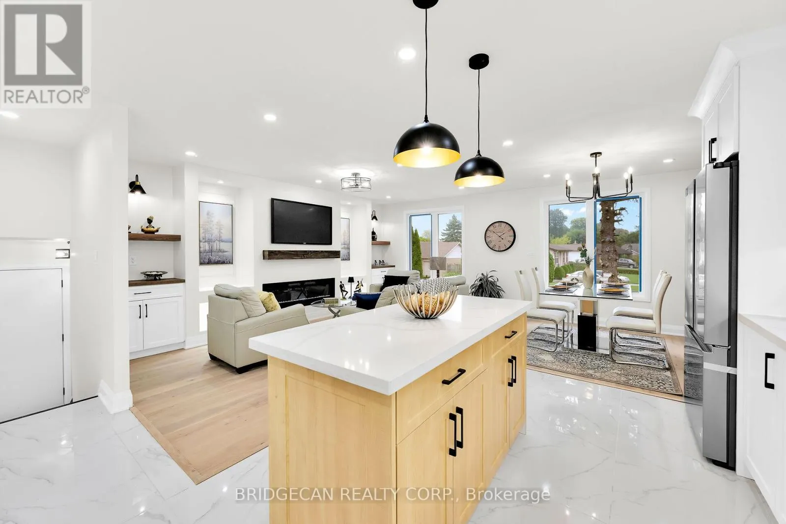 121 APPLEFORD ROAD