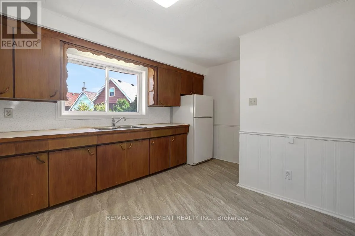 14 NIAGARA STREET