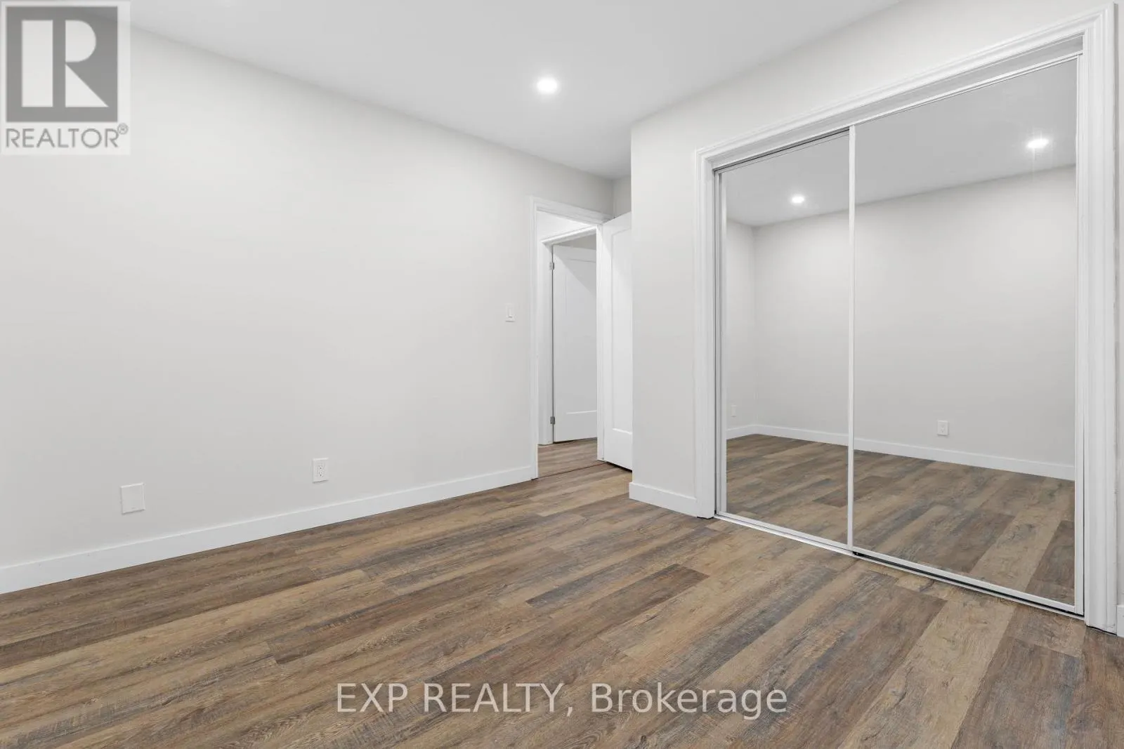 121 TOLLGATE ROAD