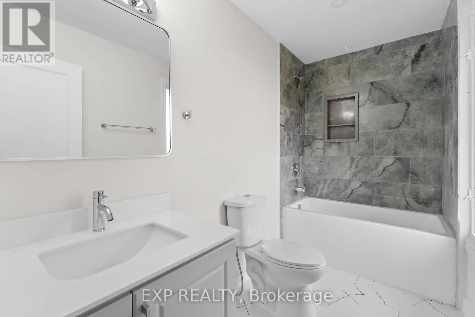 121 TOLLGATE ROAD