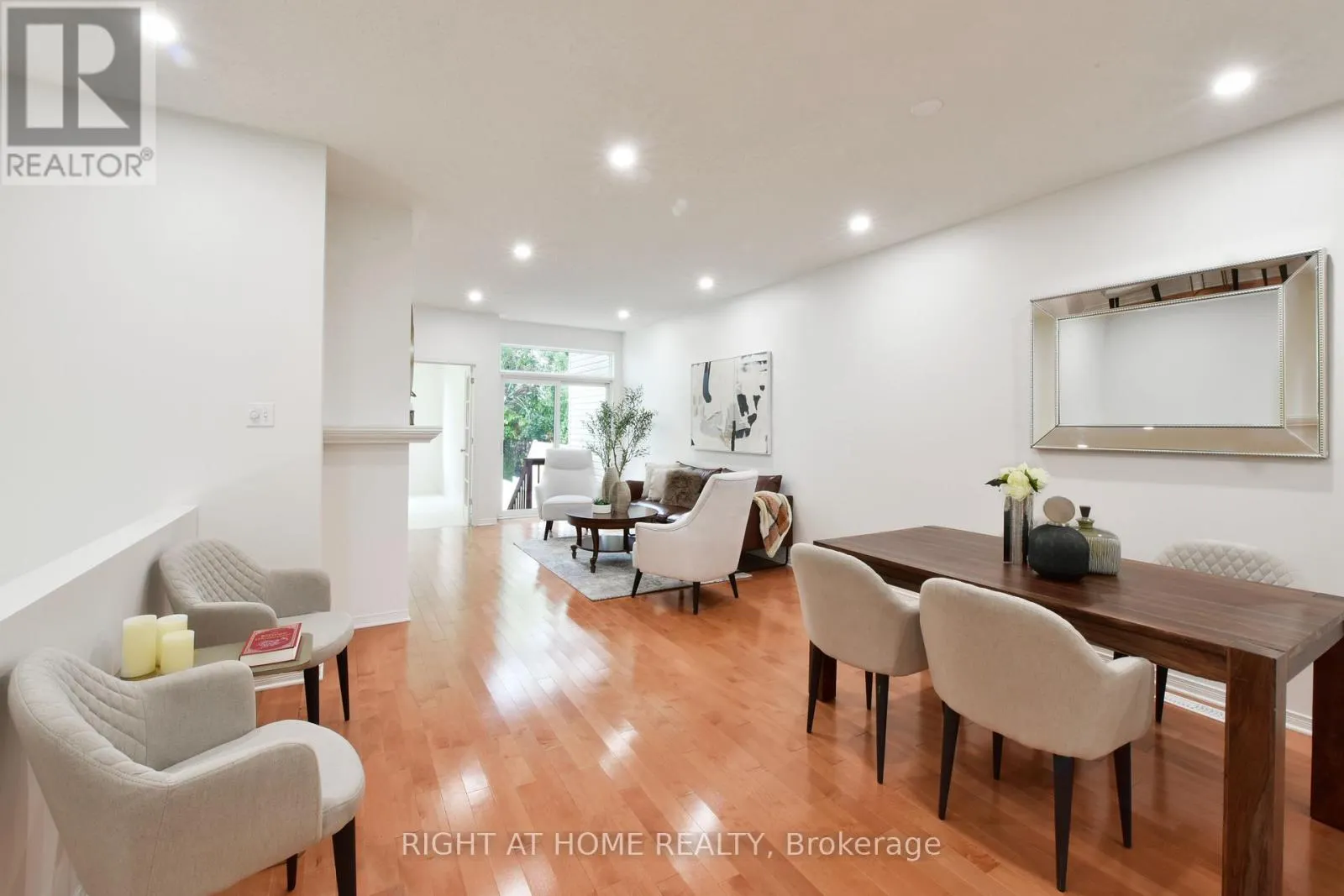 321 BRECKENRIDGE CRESCENT