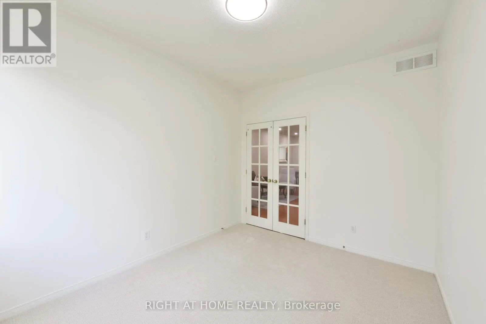 321 BRECKENRIDGE CRESCENT