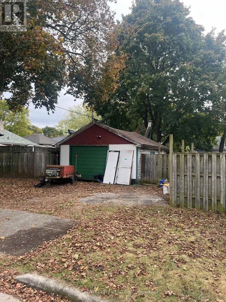 118 DELAWARE STREET